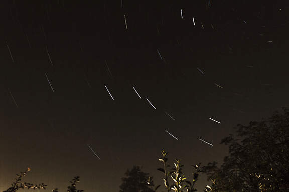 Nachtfoto-sterren-sterrenspoor